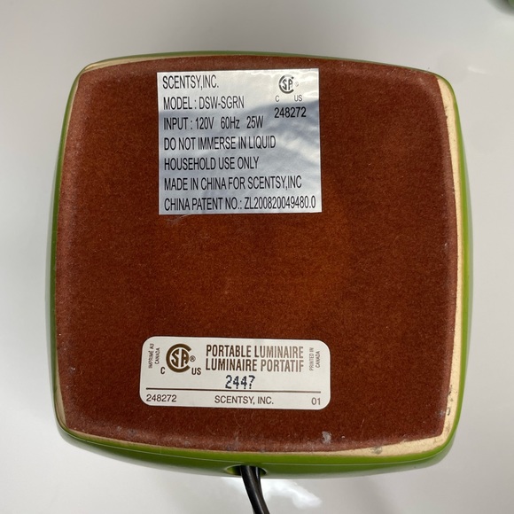 Retired Scentsy Wax Warmer Square Classic Curve Green Rounded Full Size - Picture 10 of 11